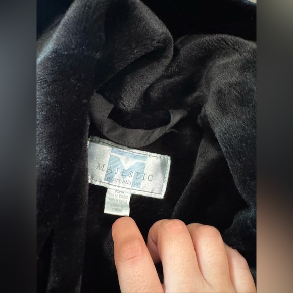 Black Long Robe - Picture 12 of 14